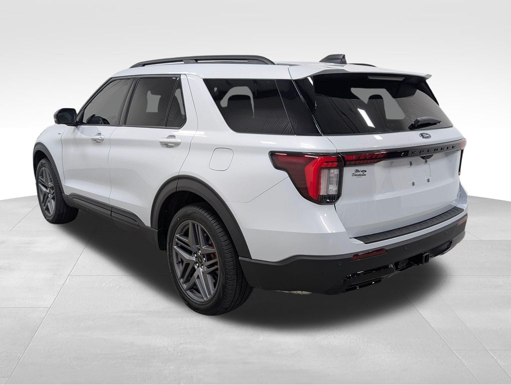 New 2026 Ford Explorer - photo 2