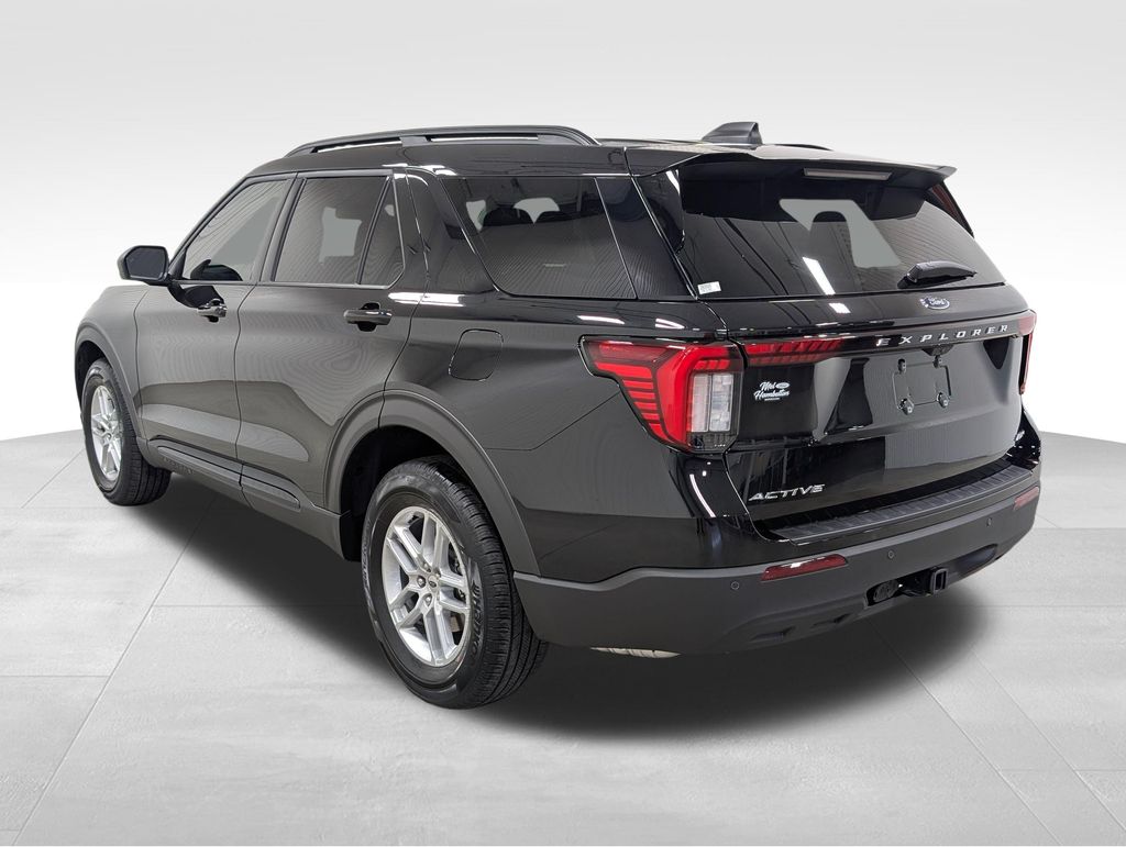 New 2026 Ford Explorer - photo 2