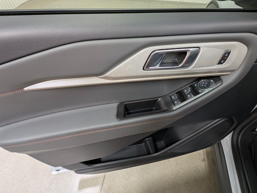 New 2026 Ford Explorer - photo 9