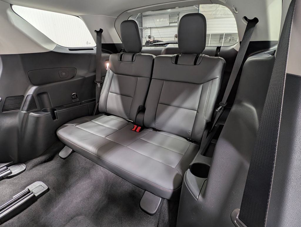 New 2026 Ford Explorer - photo 18
