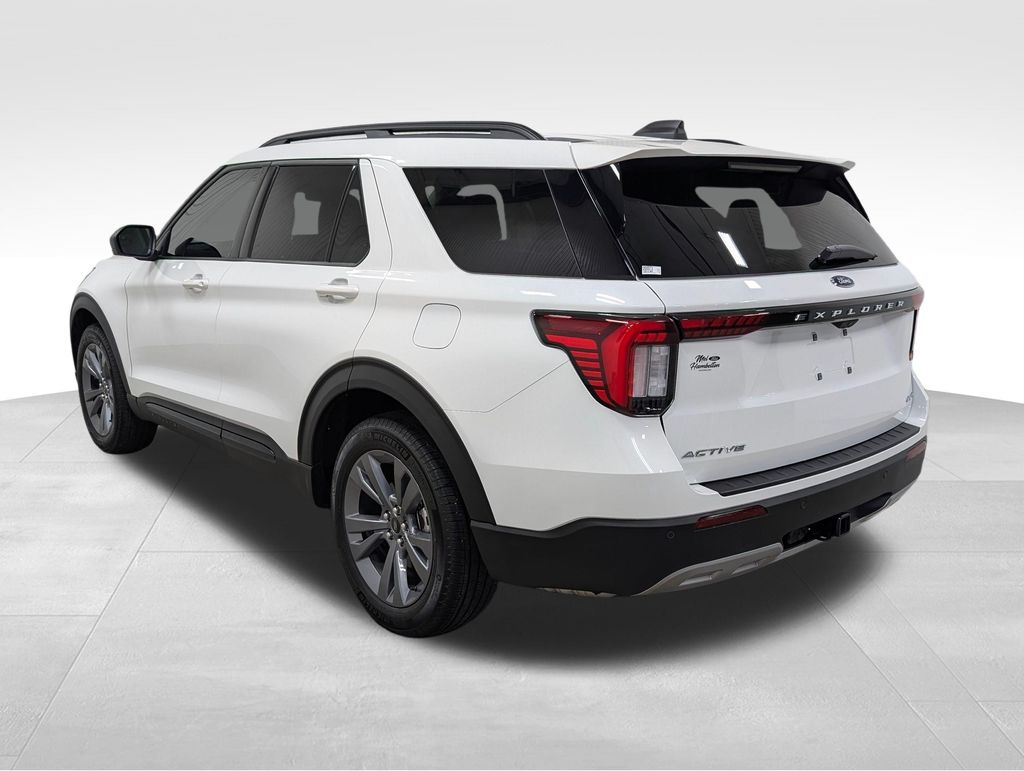 New 2026 Ford Explorer - photo 2