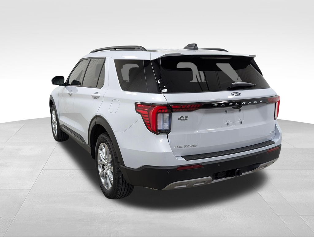 New 2026 Ford Explorer - photo 2