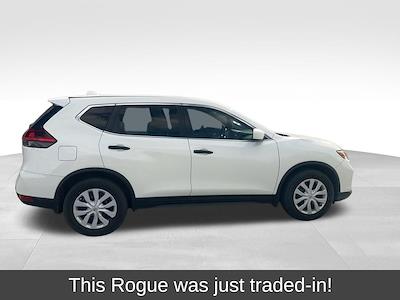 Used 2018 Nissan Rogue - photo 1