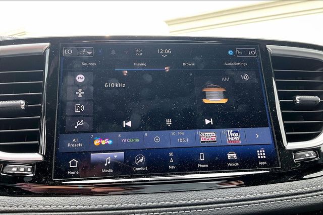 Used 2026 Chrysler Pacifica - photo 17