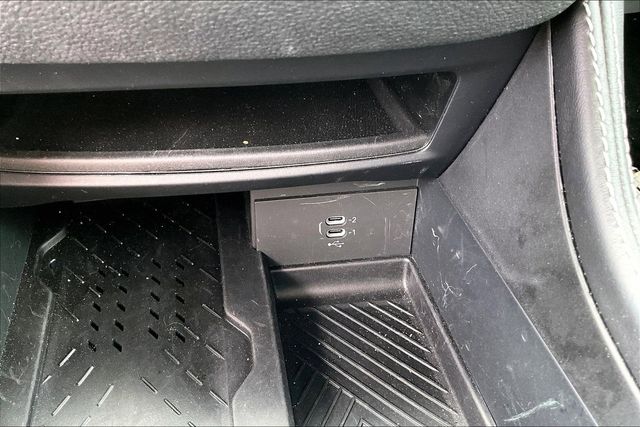 Used 2026 Chrysler Pacifica - photo 18