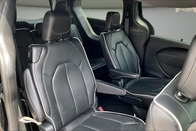 Used 2026 Chrysler Pacifica - photo 27