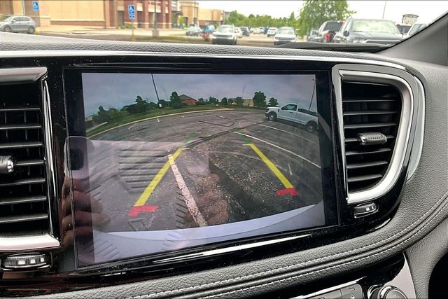 Used 2026 Chrysler Pacifica - photo 16