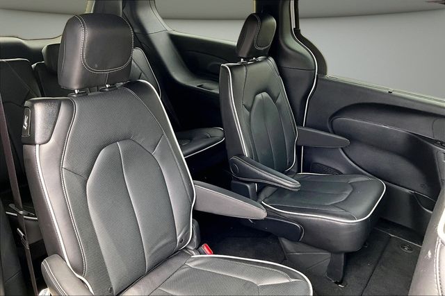 Used 2026 Chrysler Pacifica - photo 27