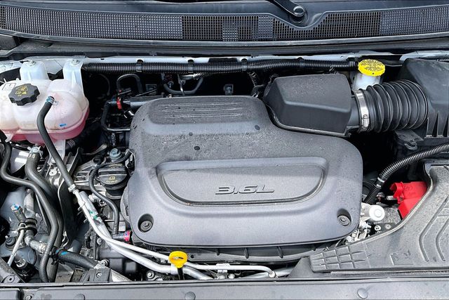 Used 2026 Chrysler Pacifica - photo 33