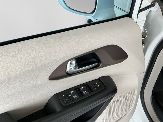 Used 2017 Chrysler Pacifica - photo 13