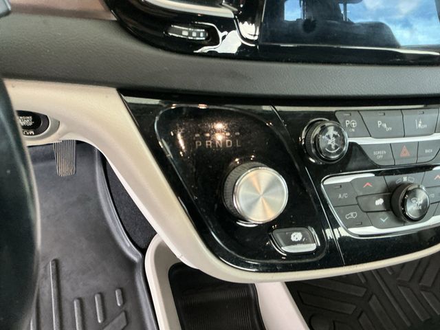 Used 2017 Chrysler Pacifica - photo 17