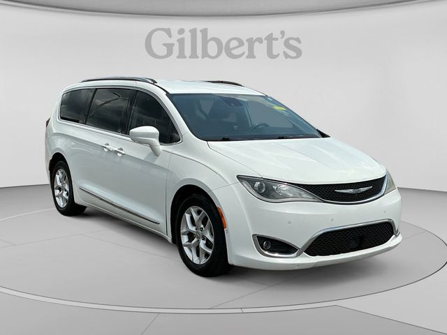 Used 2017 Chrysler Pacifica - photo 9