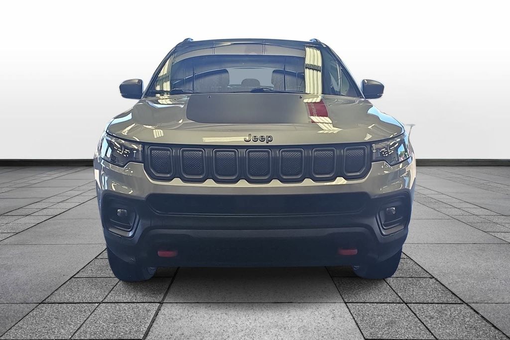 Used 2022 Jeep Compass - photo 2