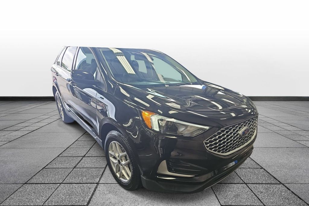 Used 2024 Ford Edge - photo 5