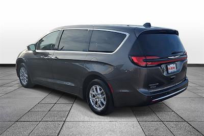 Used 2023 Chrysler Pacifica - photo 1