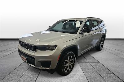 Used 2024 Jeep Grand Cherokee L - photo 1