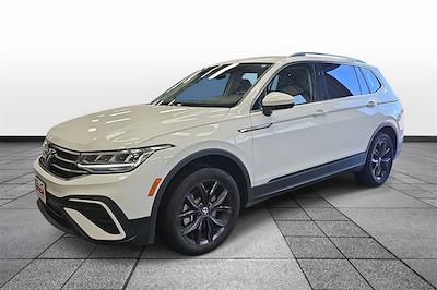 Used 2024 Volkswagen Tiguan - photo 1