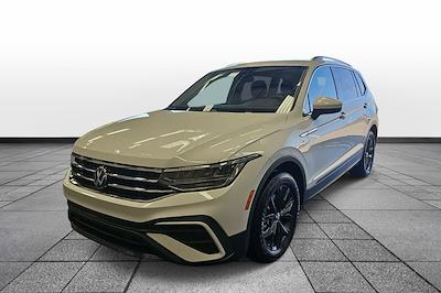 Used 2024 Volkswagen Tiguan - photo 1