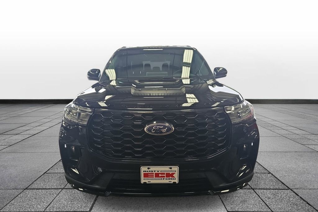 Used 2025 Ford Explorer - photo 36