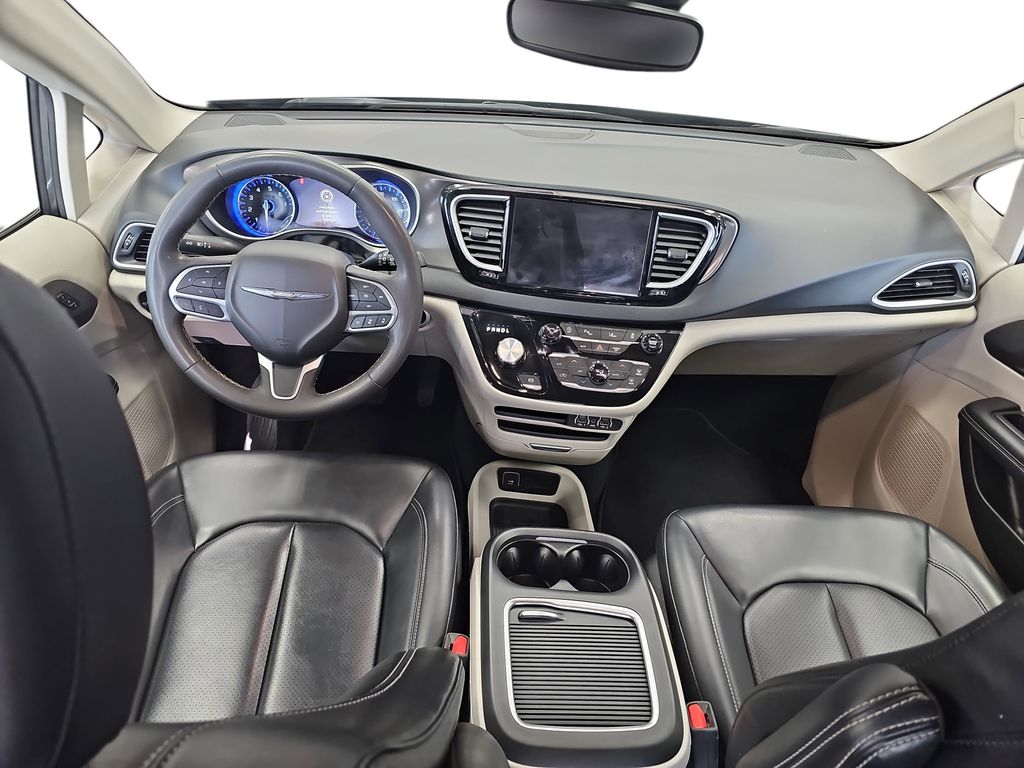 Used 2023 Chrysler Pacifica - photo 7