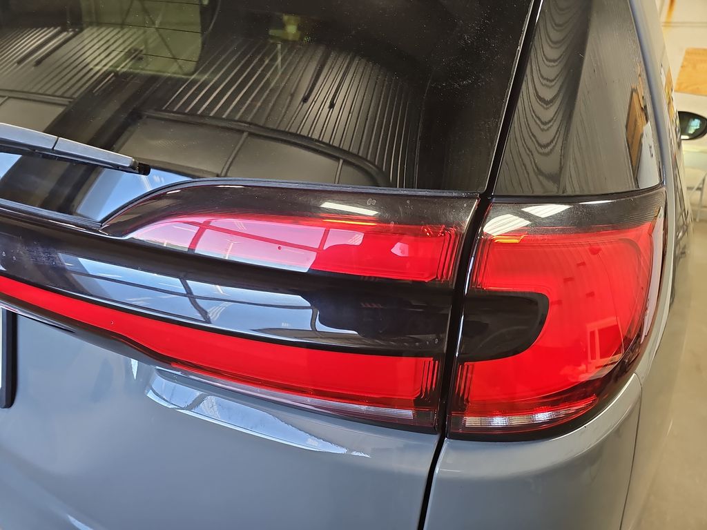 Used 2023 Chrysler Pacifica - photo 31
