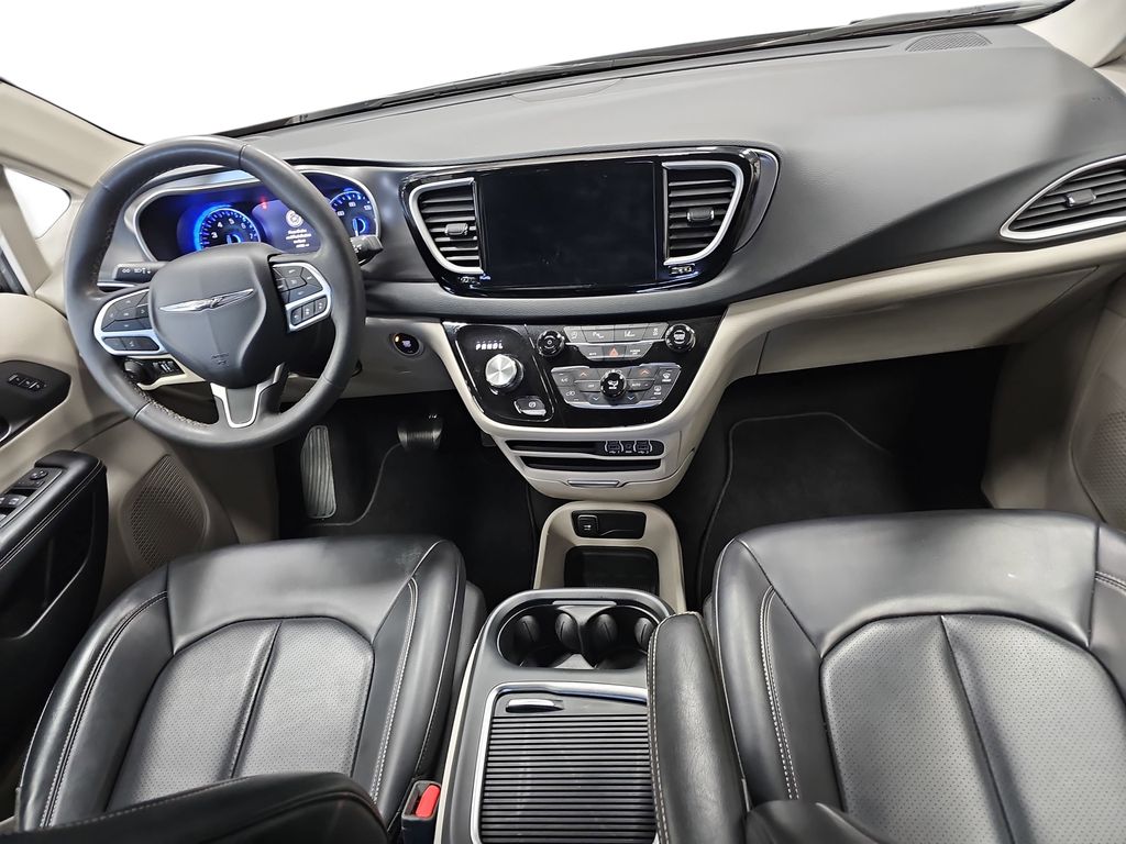 Used 2023 Chrysler Pacifica - photo 7