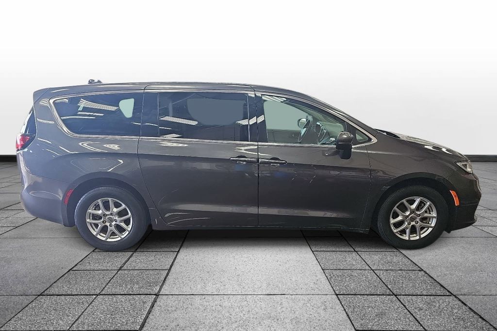 Used 2023 Chrysler Pacifica - photo 36