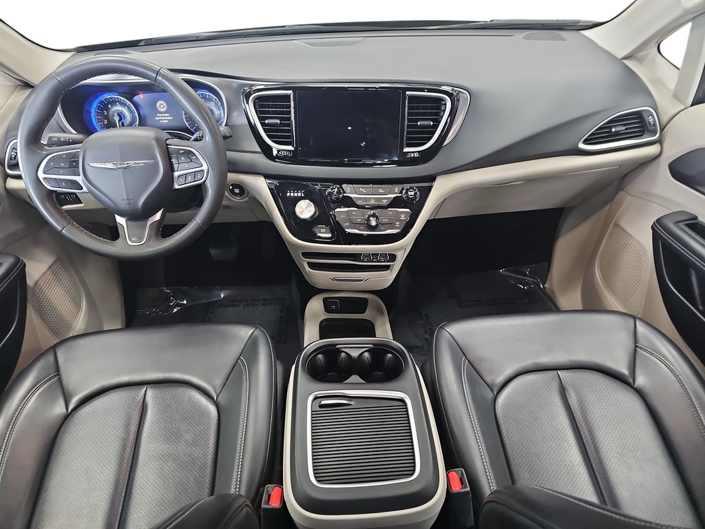 Used 2023 Chrysler Pacifica - photo 7