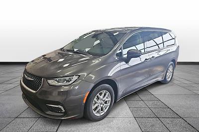 Used 2023 Chrysler Pacifica - photo 1