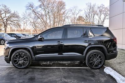 Used 2023 GMC Acadia - photo 1