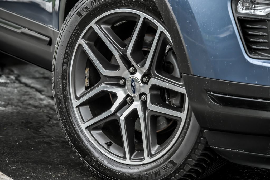 Used 2018 Ford Explorer - photo 5