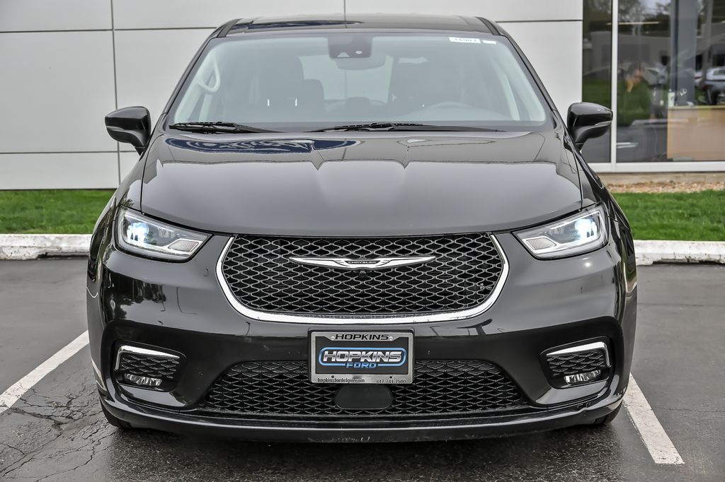 Used 2023 Chrysler Pacifica - photo 6