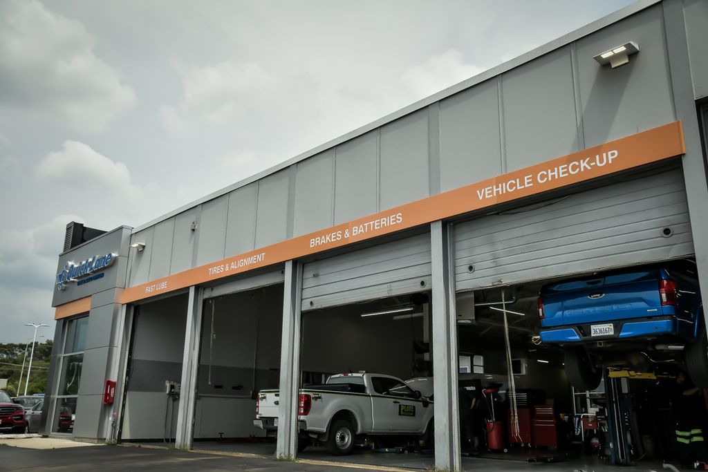 Used 2023 Chrysler Pacifica - photo 19