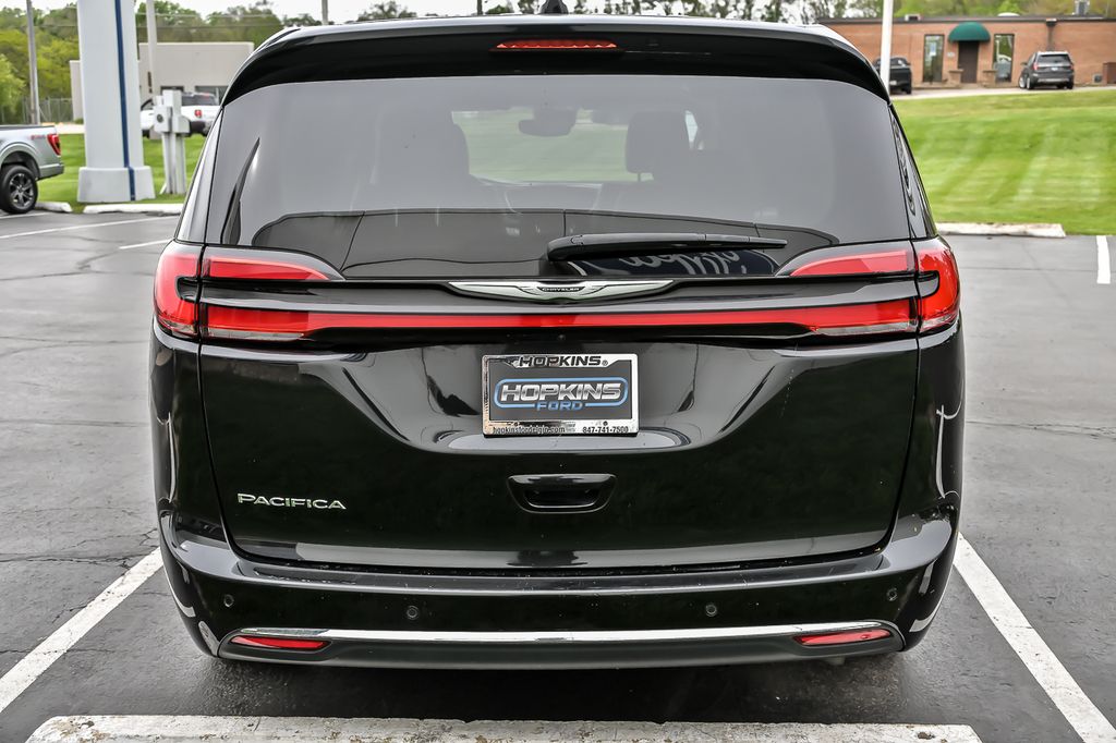 Used 2023 Chrysler Pacifica - photo 11