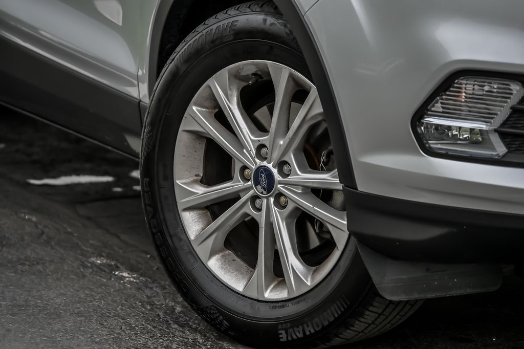 Used 2017 Ford Escape - photo 5