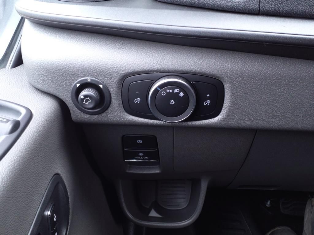 Used 2023 Ford E-Transit 350 - photo 19