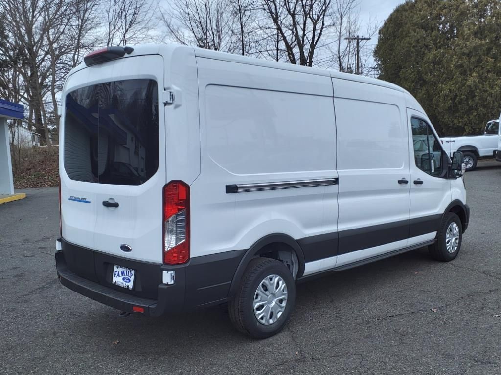 Used 2023 Ford E-Transit 350 - photo 8