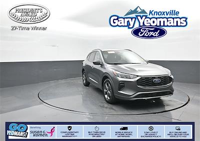 Used 2023 Ford Escape - photo 1