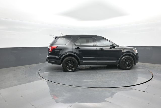 Used 2018 Ford Explorer - photo 10