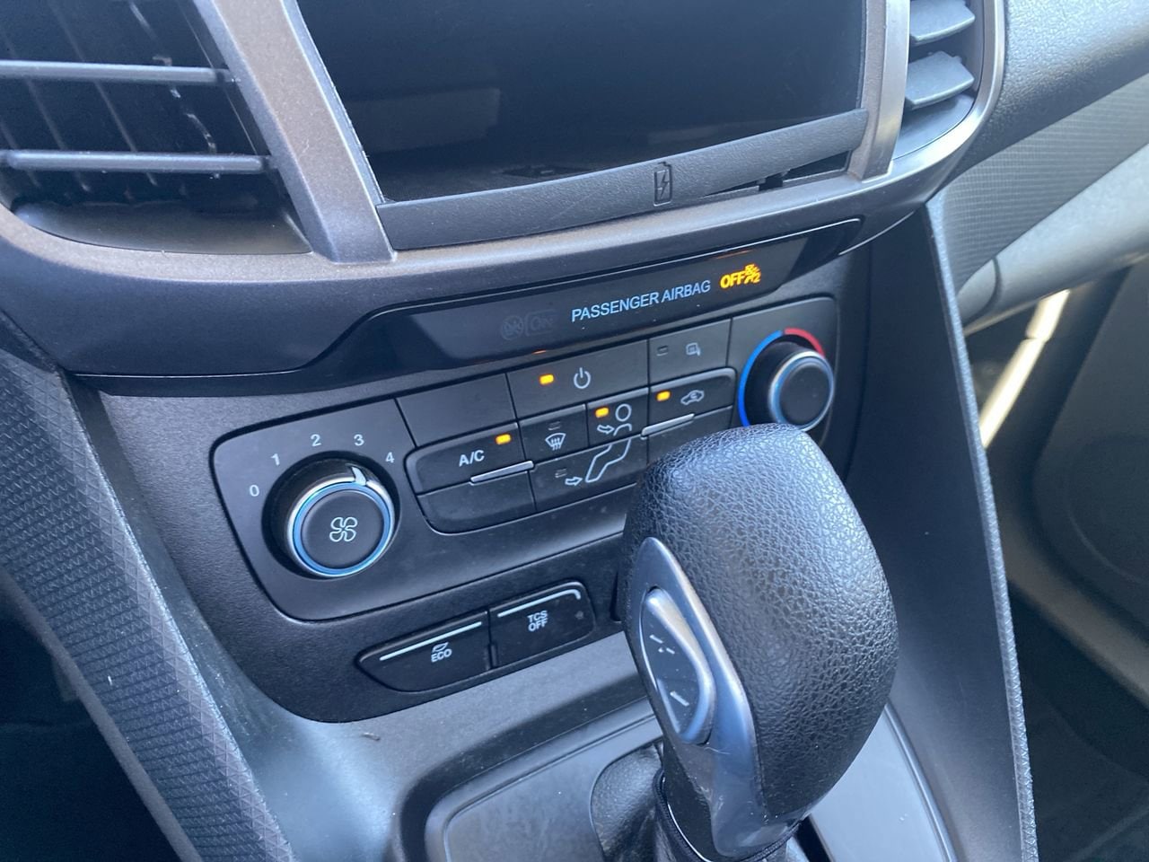 Used 2020 Ford Transit Connect - photo 19