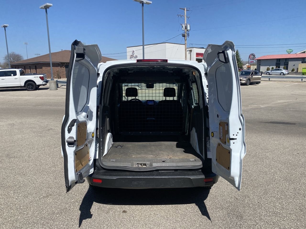 Used 2020 Ford Transit Connect - photo 2