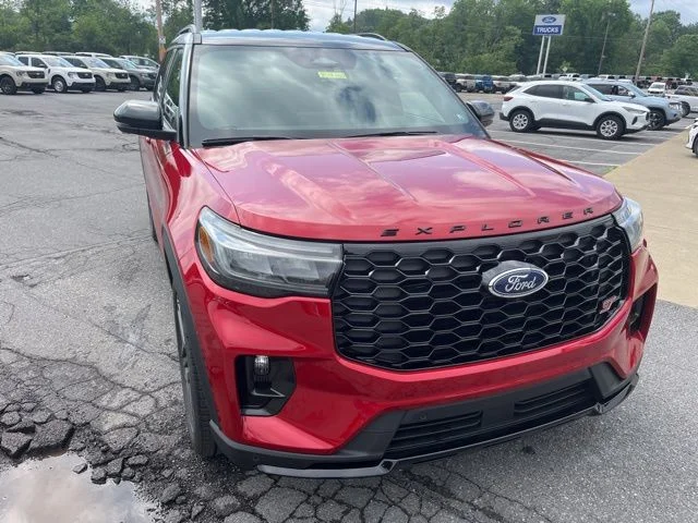 New 2025 Ford Explorer - photo 11
