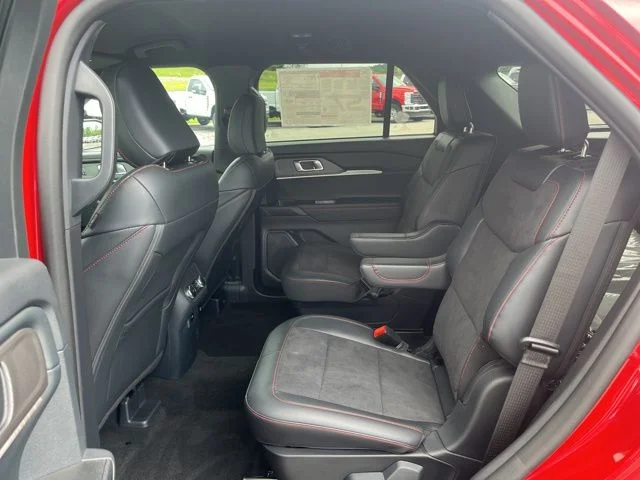 New 2025 Ford Explorer - photo 15