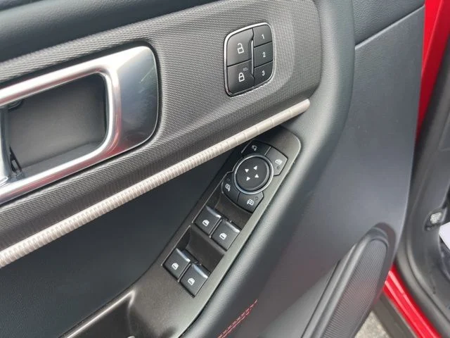 New 2025 Ford Explorer - photo 32