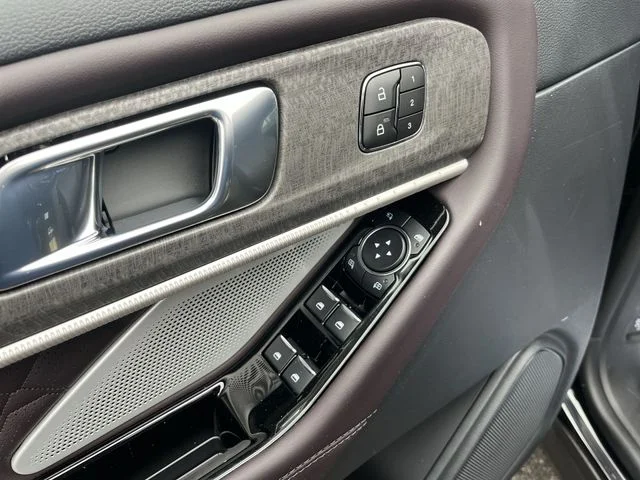 New 2026 Ford Explorer - photo 17