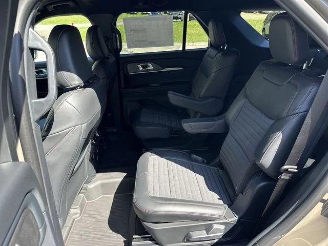 New 2026 Ford Explorer - photo 27