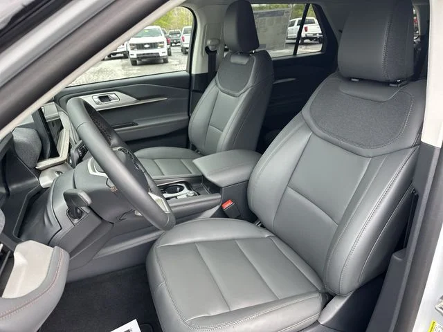 New 2026 Ford Explorer - photo 16