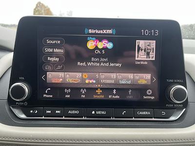 Used 2022 Nissan Rogue - photo 1