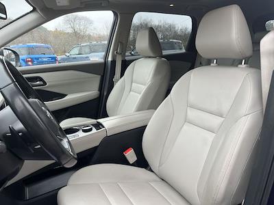 Used 2022 Nissan Rogue - photo 1