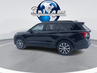 Used 2025 Ford Explorer - photo 1